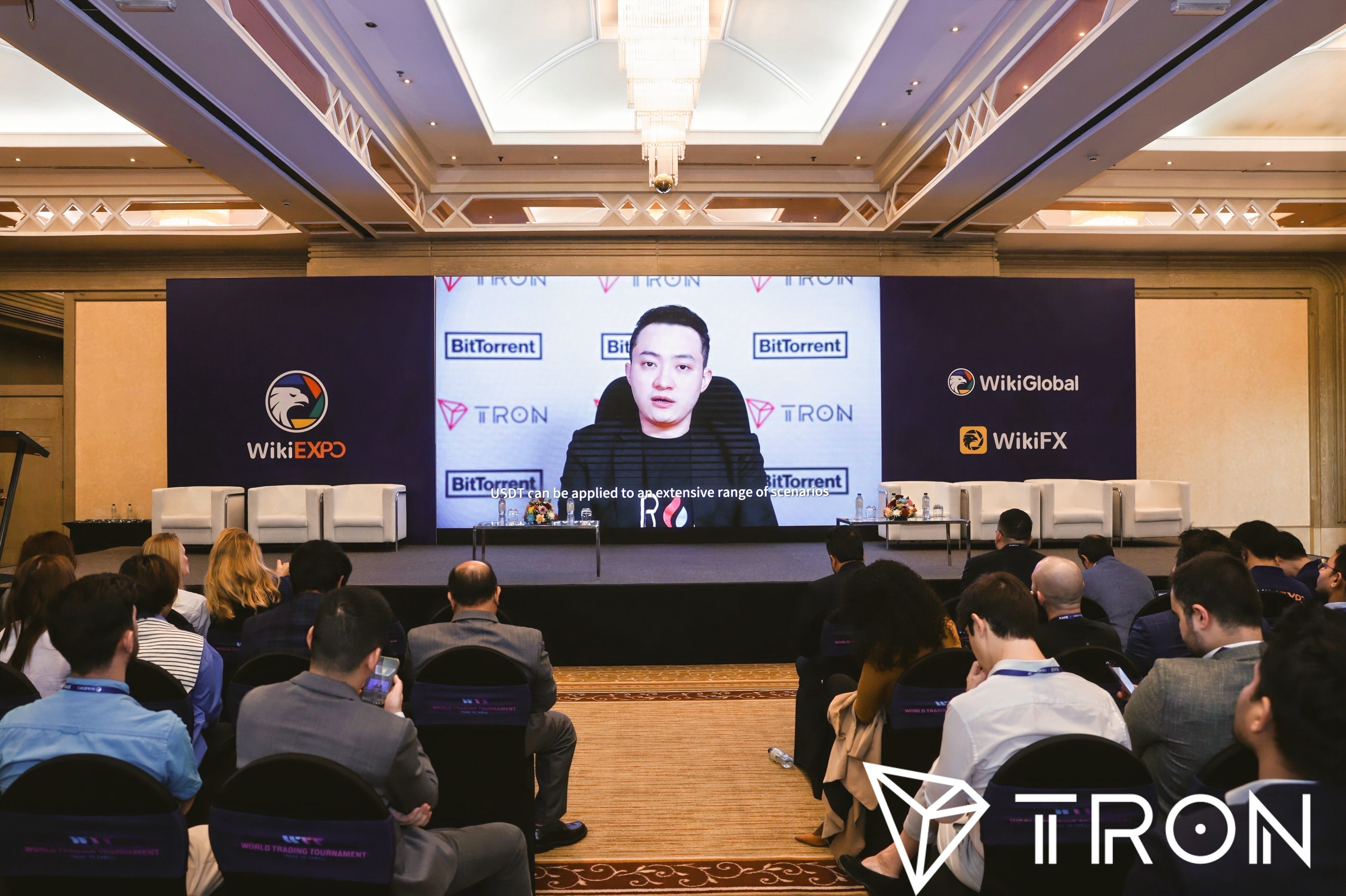 孙宇晨WikiEXPO迪拜展会发表主题演讲,畅谈加密货币未来与区块链技术创新