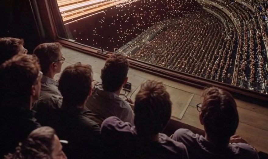 稳定币与AI融合:从人机交互到机器经济的三阶段革命